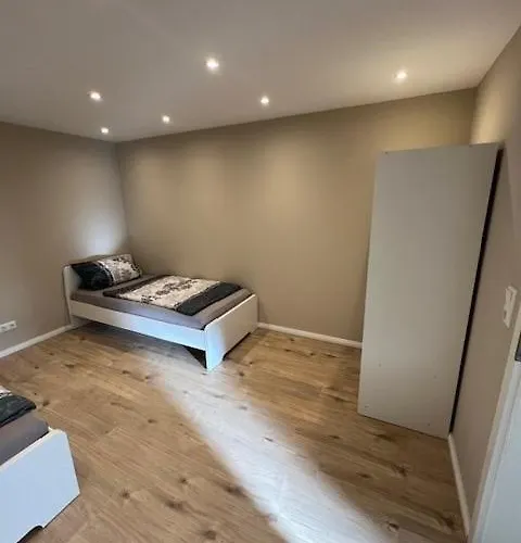 Miami Monteur Apartament *